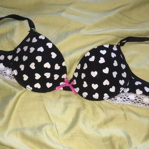 Black 32B Bra w/ white hearts